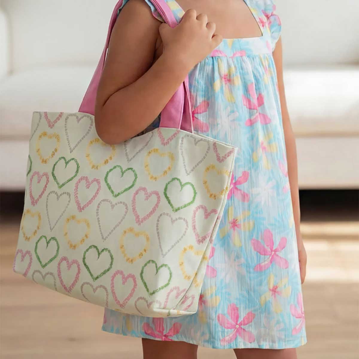 Heartstruck Lei Short Tote Bag