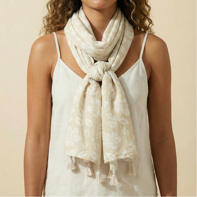 Petal Float Cream Scarf