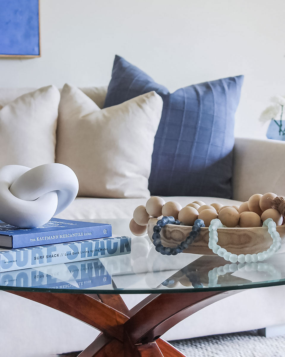 Pillows And Blankets – SoHa Living