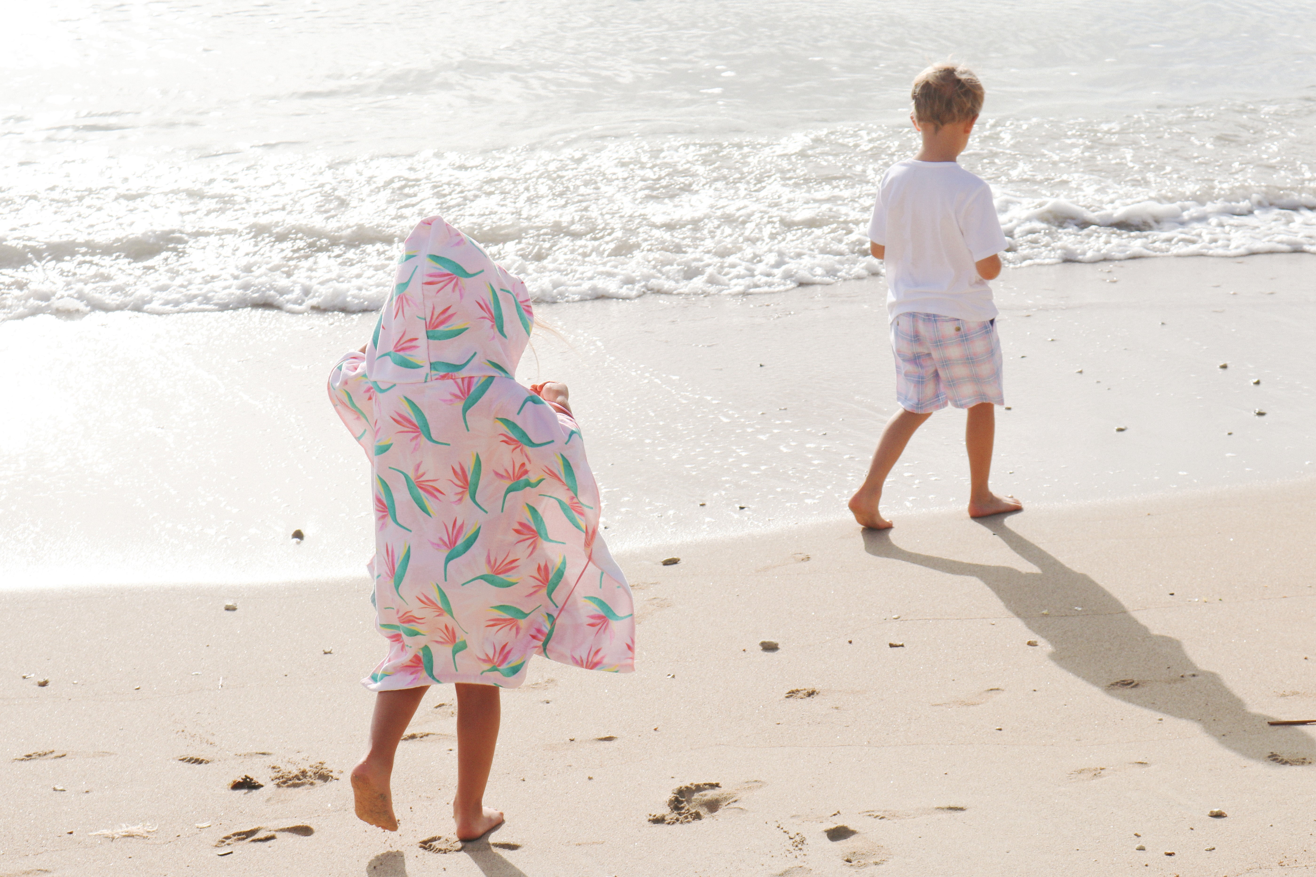 【今期AW試着のみ】OHGA BOWTIE PONCHO 千鳥 Shaka Keiki Poncho – SoHa Living